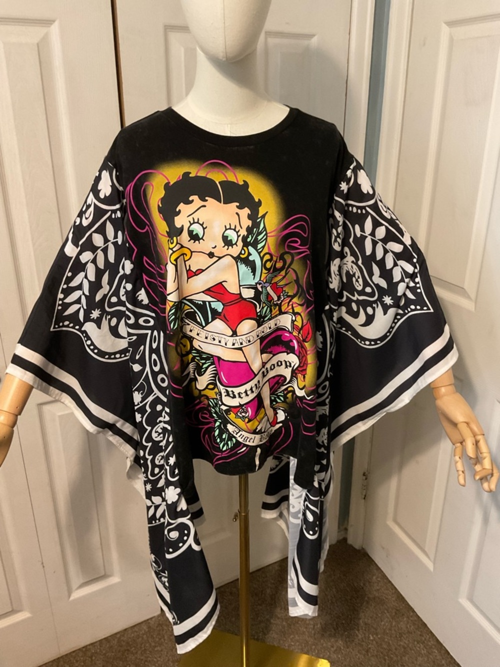 Betty Boop Upcycled Graphic T-Shirt with Boho Patterned Flowy Sleeves - OSFM